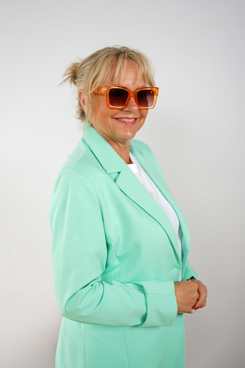 Gedurfde & Felle Zonnebril Oranje & Blauw