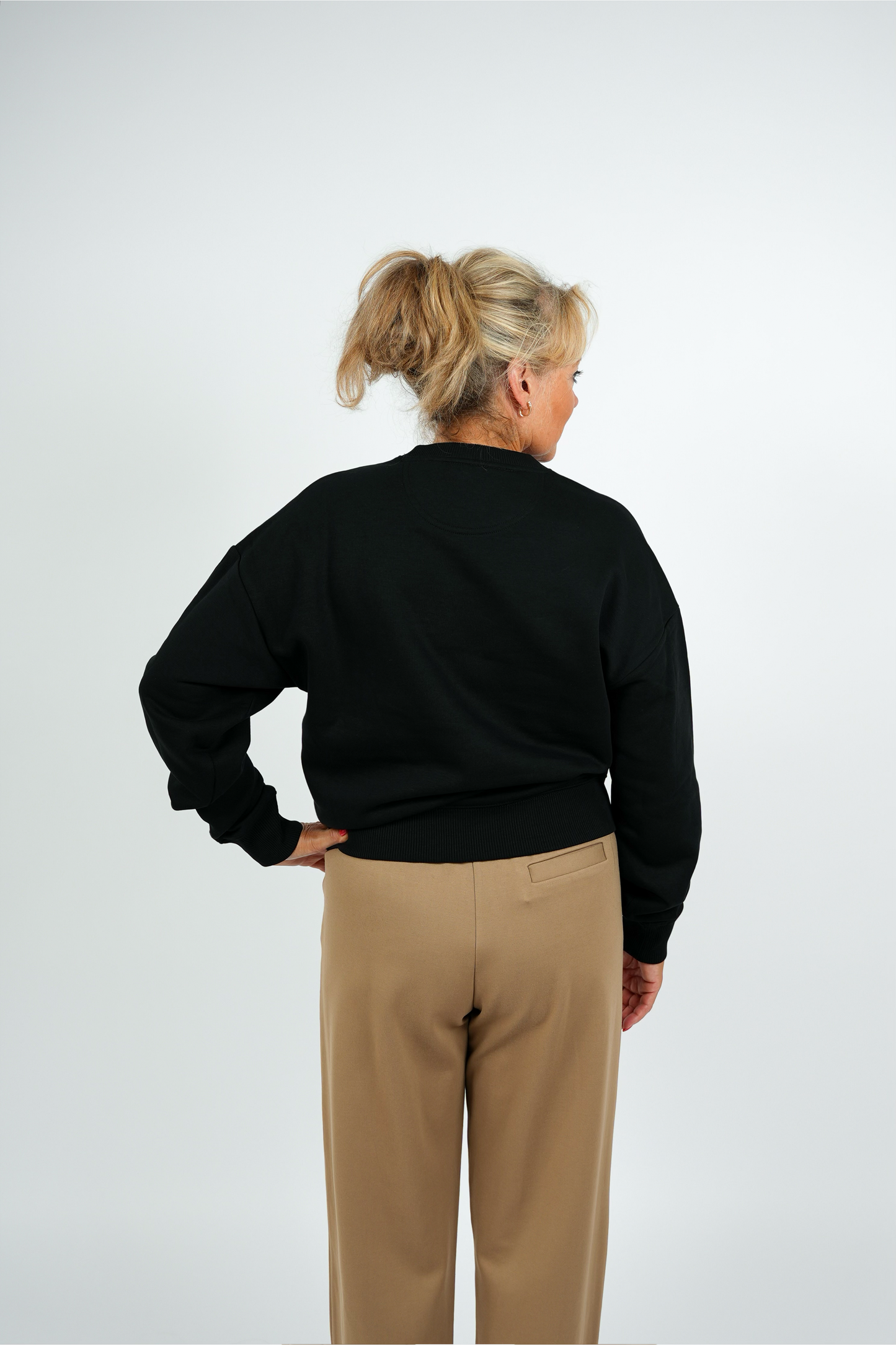 Sweater – Zwart | FW25