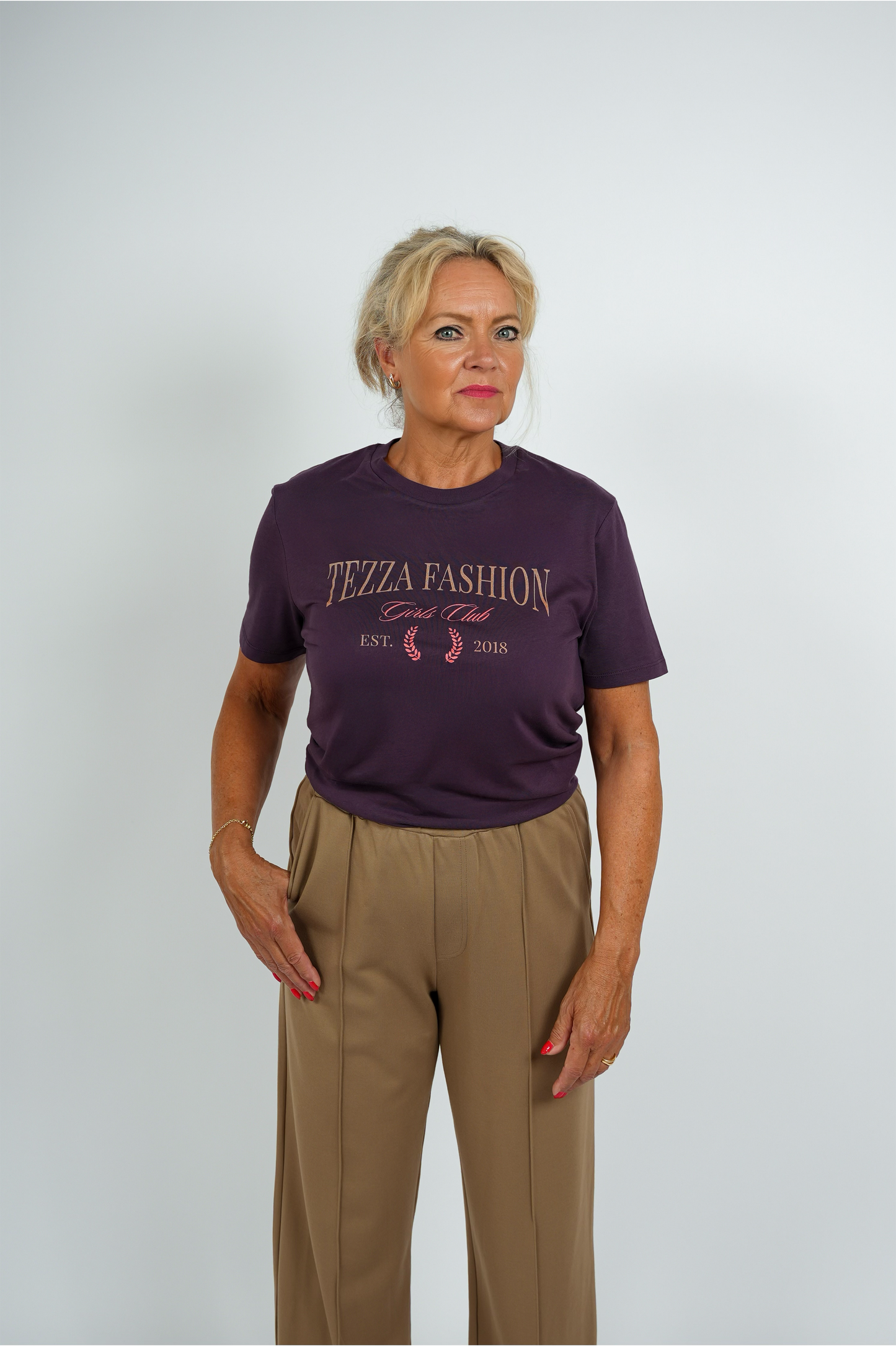 T-shirt Normale Pasvorm – Donkerpaars | FW25