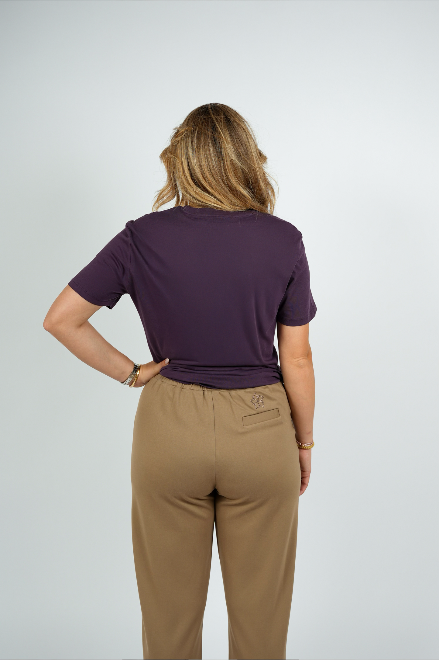 T-shirt Normale Pasvorm – Donkerpaars | FW25