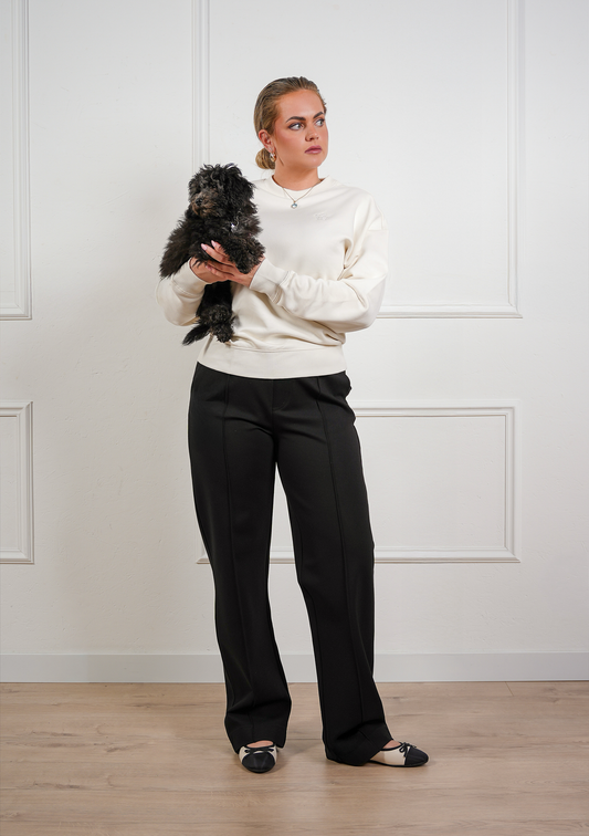 The Essential Sweater – Crème