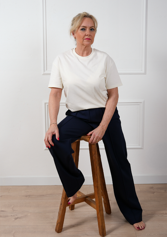 The Essential T-Shirt – Crème